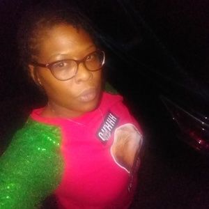 Meet your Posher, Tiffany